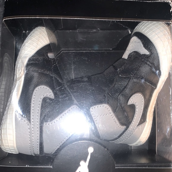 Jordan Crib Booties - Picture 1 of 5